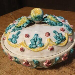 ITALY CERAMIC CANDY DISH W/ LID ART POTTERY WHITE CHRISTMAS STYLE